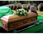 Planifici înmormântarea unei persoane dragi? Iată ce trebuie să iei în calcul!