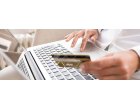 Creșteri cu aproape 60% ale plăților online prin card în primele trei trimestre ale anului 2016