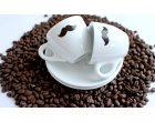 Alegi un espressor cu cafea boabe sau unul cu capsule?