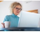Cursuri online gratis dezvoltate in cadrul Erasmus+ pentru sustinerea imbatranirii active