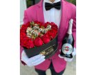 Top 10 idei de surprize romantice care includ livrarea de flori