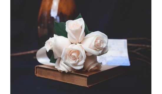 Ce este doliul si importanta acestuia pentru familiile care au pierdut pe cineva drag in urma decesului