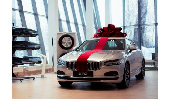 Alege un împrumut auto și oferă-i persoanei iubite libertatea unei mașini noi