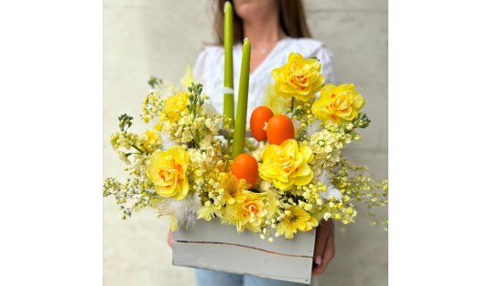 Cadoul perfect de Paște: coșuri cu flori și dulciuri livrate în toată Moldova