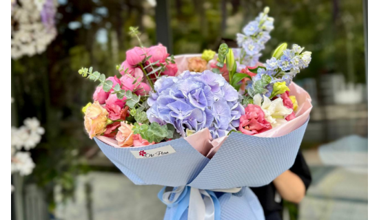 Trendurile de pe TikTok în floristică: Ce buchete sunt la modă printre tineri